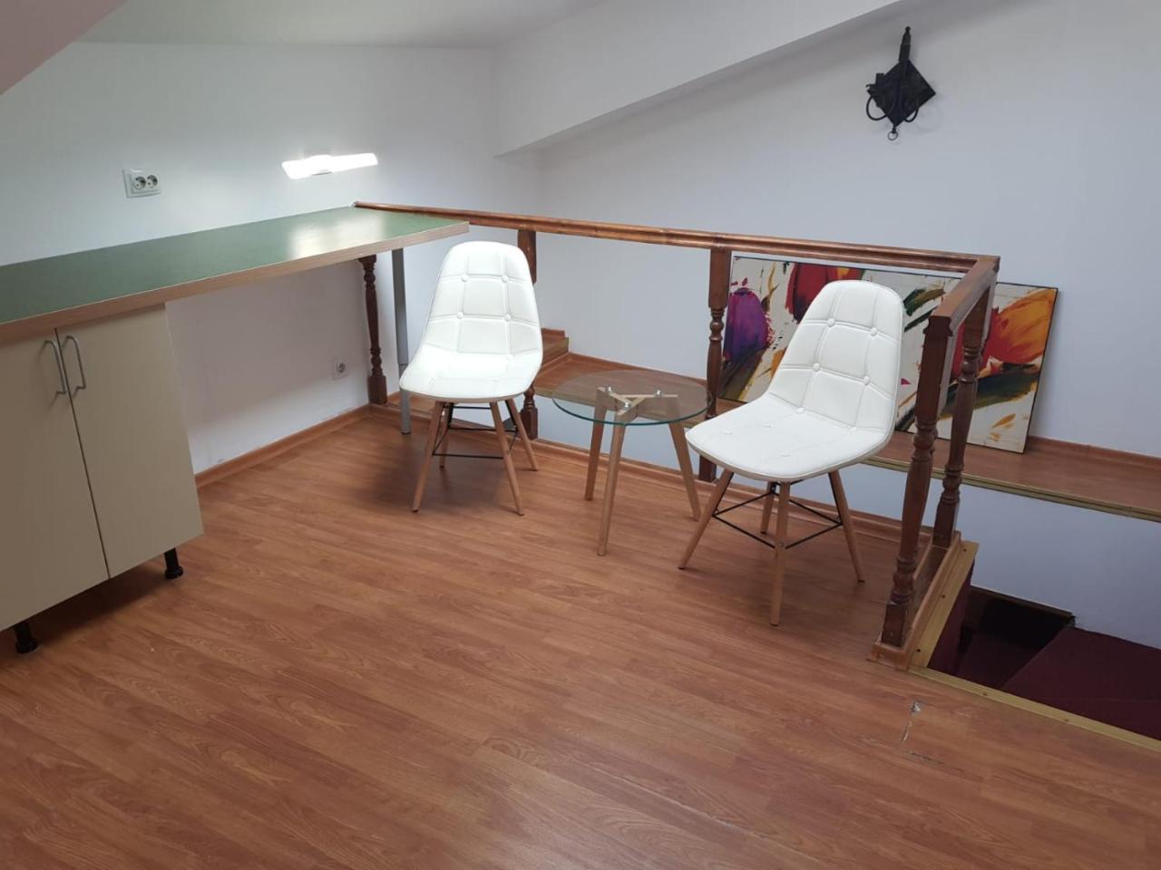 Nonna Mia Hotel Бухарест Экстерьер фото